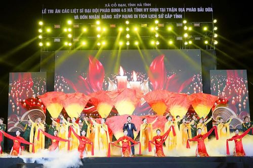  Tối 9/7/2026, tại Khu di tích Bãi Dừa, xã Cổ Đạm, tỉnh Hà Tĩnh, Lễ tri ân các anh hùng liệt sĩ Đại đội Pháo binh 45 Hà Tĩnh hy sinh tại trận địa pháo Bãi Dừa được tổ chức trang trọng, kết hợp đón nhận Bằng xếp hạng Di tích lịch sử - văn hóa cấp tỉnh và chương trình nghệ thuật đặc biệt "Bãi Dừa – Khúc tráng ca bất tử". 