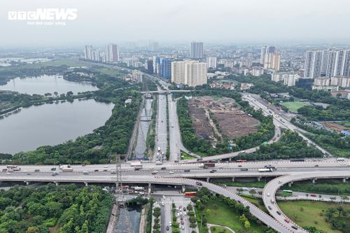 Vào các dịp cao điểm như cuối tuần, lễ, Tết, cao tốc Pháp Vân - Cầu Giẽ thường xuyên xảy ra ùn ứ do đây là tuyến huyết mạch kết nối Hà Nội với các tỉnh phía Nam.