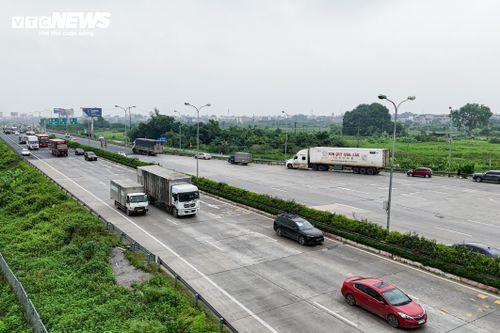 Sau khi mở rộng, toàn tuyến dự kiến có 9 nút giao liên thông, trong đó 7 nút giao được đầu tư trong giai đoạn này, 2 nút còn lại sẽ triển khai đồng bộ với các dự án trục ngang.