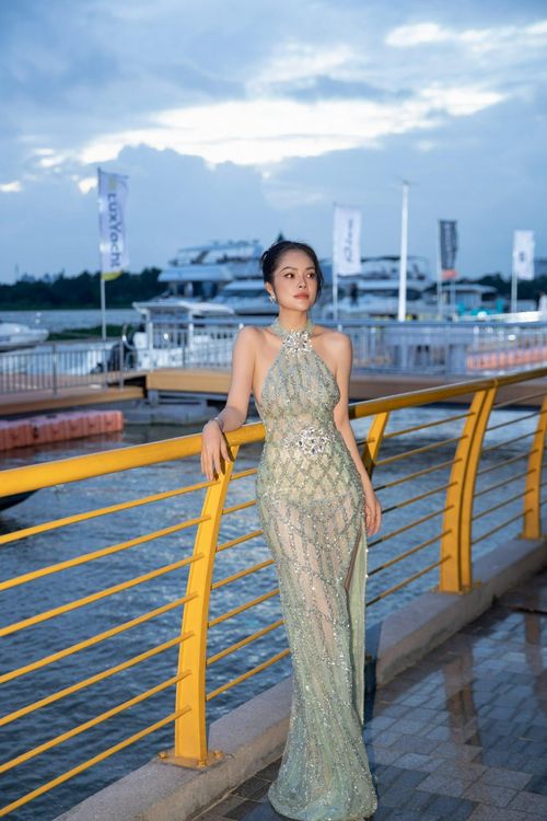 Những tín hiệu tích cực này phần nào cho thấy nỗ lực tự vực dậy của Dương Cẩm Lynh sau biến cố. Hiện tại, nữ diễn viên vẫn đang tập trung xây dựng lại hình ảnh, đồng thời, điều hành một thương hiệu thời trang riêng.