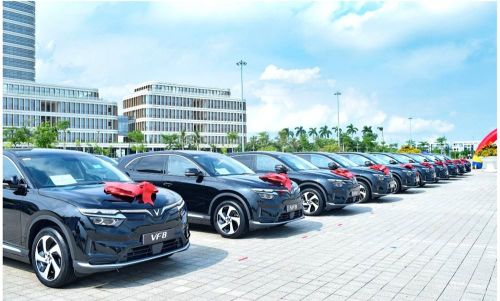 99 xe ô tô được sử dụng vào mục đích chung của cơ quan. Ảnh HP
