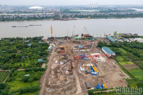 Công trình phấn đấu hợp long nhịp chính dây văng vào ngày 30/7/2027, thông xe kỹ thuật và đưa vào khai thác dịp 10/10/2027, góp phần hoàn thiện mạng lưới giao thông Thủ đô và tạo thêm một biểu tượng kiến trúc mới trên sông Hồng.