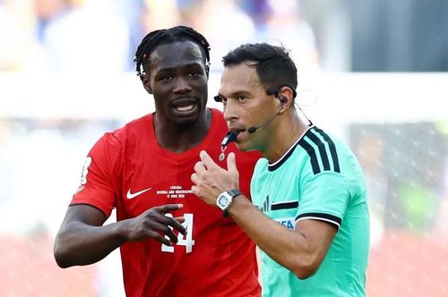 Trọng tài người Argentina Facundo Tello cũng không có cơ hội cầm còi nếu tuyển Anh vào chung kết 2 World Cup 2026. Ảnh: Reuters.