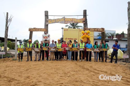 Nghi thức khởi động xây mái ấm Sài Gòn Bao Dung.