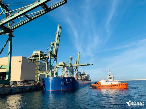 Cảng Sơn Dương Formosa là cảng nước sâu với khoảng 10 bến, có khả năng đón được các tàu có tải trọng 30.000 DWT. 