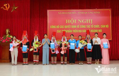 Đội ngũ cán bộ người Dao ngày càng trưởng thành, nhiều người giữ vị trí quan trọng ở cơ sở. Ảnh: Mỹ Dung