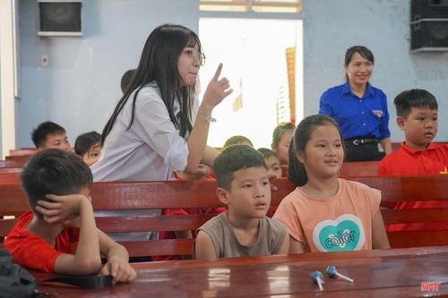 Việc duy trì và nhân rộng các mô hình CLB, lớp học hè không chỉ giúp thiếu nhi có môi trường sinh hoạt an toàn, hạn chế nguy cơ tai nạn trong kỳ nghỉ mà còn góp phần phát hiện, bồi dưỡng năng khiếu, kỹ năng và phát triển toàn diện cho các em.