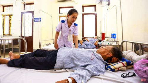 Một ngày của tôi thường bắt đầu với những giờ học, những buổi thực tập tại bệnh viện và kết thúc bằng các hoạt động của Đoàn hoặc lớp học dân ca. Có lúc khá bận rộn, nhưng tôi luôn thấy vui vì mỗi công việc mình đang làm đều mang lại những giá trị tích cực theo cách riêng.