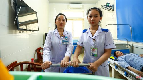 Tôi mong muốn sau này mình có thể dùng kiến thức, kỹ năng và sự tận tâm để chăm sóc, đồng hành cùng người bệnh trong những thời điểm họ cần nhất.