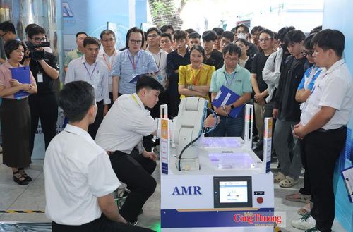 Cuộc thi MECA năm nay quy tụ đại diện đến từ 15 trường đại học trên cả nước.