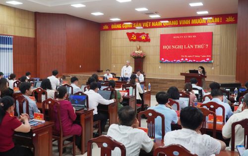 Đảng bộ xã Trà My xác định phát triển kinh tế chú trọng thương mại dịch vụ để đạt mục tiêu tăng trưởng hai con số. Ảnh: PHAN VINH