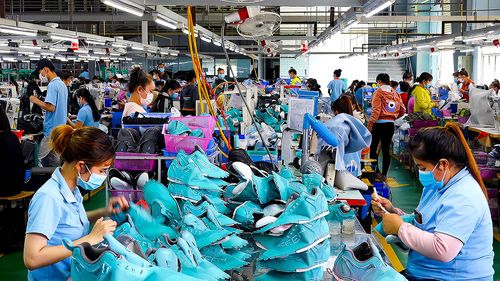 Hoạt động sản xuất - kinh doanh của doanh nghiệp trên địa bàn tỉnh. Ảnh minh họa