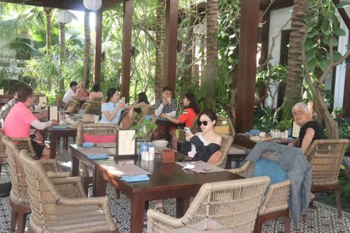 Lĩnh vực dịch vụ, du lịch cũng ghi nhận đà tăng trưởng tích cực. Ảnh minh họa