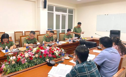 Công an tỉnh kiểm tra công tác phòng, chống khủng bố tại Sở Tài chính - Ảnh: CAQT