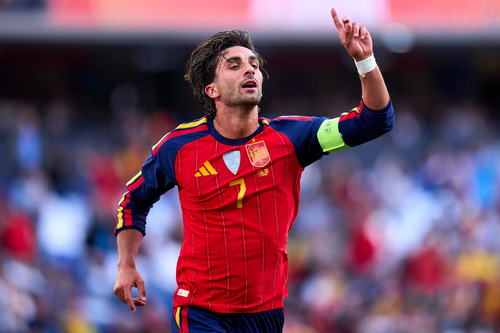 Ferran Torres trở thành mục tiêu săn đón của PSG. Ảnh: Getty