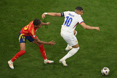 Mbappe và Yamal sẽ đối đầu nhau một lần nữa trong trận bán kết sắp tới. Ảnh: Getty 