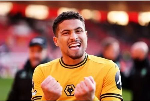 Theo Globo, Man United hiện đã liên hệ với Wolves để tìm hiểu về mức giá cũng như phương án đàm phán cho thương vụ này.