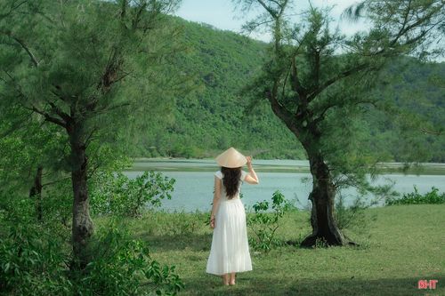 Chính sự mộc mạc ấy lại trở thành sức hút với những người yêu thiên nhiên, thích khám phá và tìm kiếm những góc nhìn khác về Hà Tĩnh.