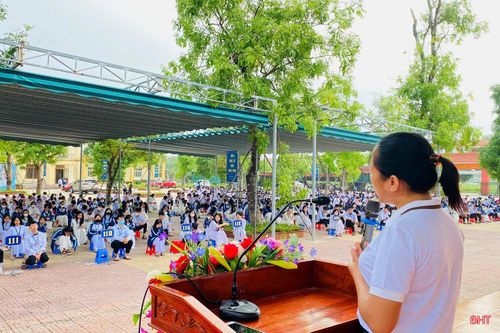 Trường THPT Thành Sen tổ chức buổi truyền thông về phòng chống thuốc lá trong năm học 2025 - 2026.