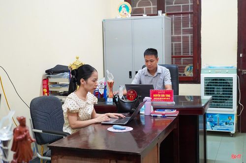 Phòng Văn hóa - Xã hội, UBND phường Thành Sen chủ trì thực hiện, vận hành ứng dụng bản đồ số phường Thành Sen.