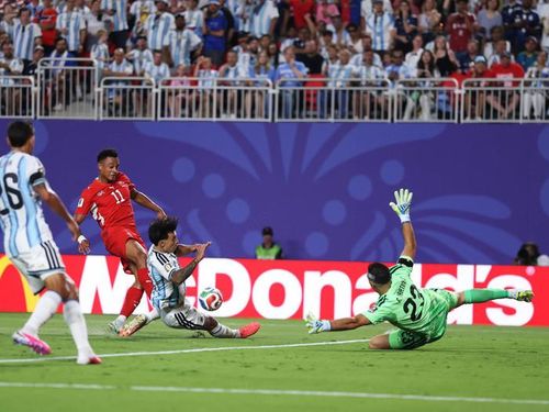 Bàn gỡ hòa 1-1 của Thụy Sĩ. Ảnh: FIFA