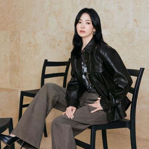 Truyền thông Hàn Quốc từng đưa tin Song Hye Kyo sẽ thành lập công ty quản lý một thành viên sau khi chia tay UAA.