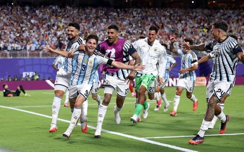 Argentina gặp Anh ở bán kết. Ảnh: FIFA