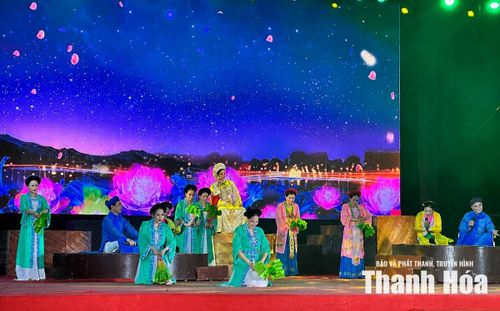Nghi thức hầu đồng được tái hiện trong chương trình nghệ thuật khai mạc Lễ hội Hàn Sơn năm 2026.