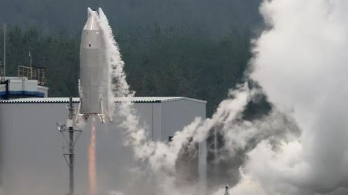 Nguyên mẫu tên lửa tái sử dụng RV-X của JAXA trong cuộc thử nghiệm tại thành phố Noshiro, tỉnh Akita (Nhật Bản), ngày 11/7/2026. Ảnh: Kyodo.