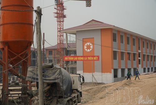 Các dự án trường phổ thông nội trú liên cấp tại các xã biên giới được Trung ương bố trí nguồn vốn lớn phải hoàn thành trước ngày 30/8/2026.
