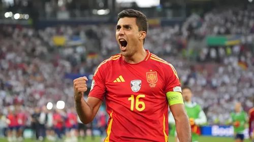 Rodri cùng đồng đội cần vượt qua đội tuyển Pháp để đến với trận chung kết World Cup 2026.
