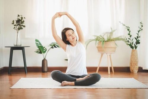 Vận động thường xuyên giúp cơ thể thư giãn, tăng khối lượng cơ, giảm mỡ.
