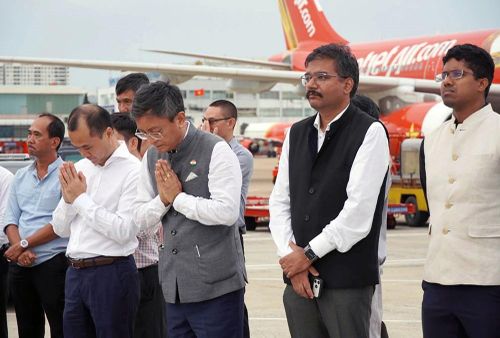 Công tác bàn giao và hồi hương thi thể các nạn nhân diễn ra đúng quy định pháp luật, phù hợp với phong tục, tín ngưỡng và yêu cầu của gia đình nạn nhân. Ảnh: Sở Ngoại vụ TP.HCM