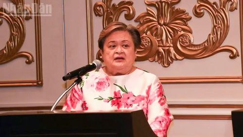 Bộ trưởng Ngoại giao Philippines Maria Theresa P. Lazaro. (Ảnh: XUÂN SƠN)
