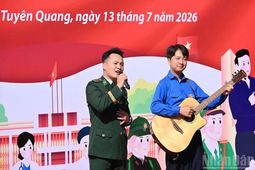 Đây đều là những ca khúc mang đậm bản sắc văn hóa vùng cao, tái hiện vẻ đẹp của núi rừng, con người nơi địa đầu Tổ quốc, tinh thần đoàn kết của cộng đồng các dân tộc Việt Nam và đáng chú ý là được thể hiện bởi các cán bộ, chiến sĩ biên phòng, thanh thiếu nhi tiêu biểu của địa phương.