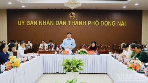 Chủ tịch Ủy ban nhân dân thành phố Đồng Nai Nguyễn Văn Út yêu cầu các sở, ngành, địa phương thực hiện tốt các giải pháp từ nay đến cuối năm để đạt mục tiêu tăng trưởng kinh tế 10% năm 2026.