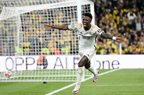 Vinicius nhiều lần công khai khẳng định mong muốn tiếp tục gắn bó lâu dài cùng Real Madrid. Ảnh: Sky Sports 