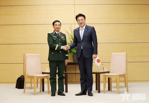 Đại tướng Phan Văn Giang và Ngài Kihara Minoru tại buổi tiếp.