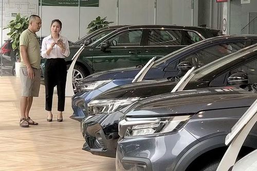 Trong tô ôtô góp mặt vào danh sách xe bán kém nhất thị trường vẫn sẽ là những cái tên đến từ các thương hiệu Nhật Bản, phản ánh áp lực cạnh tranh ngày càng lớn đối với nhiều dòng sản phẩm đã bước sang giai đoạn cuối vòng đời hoặc không còn phù hợp với xu hướng tiêu dùng hiện nay.