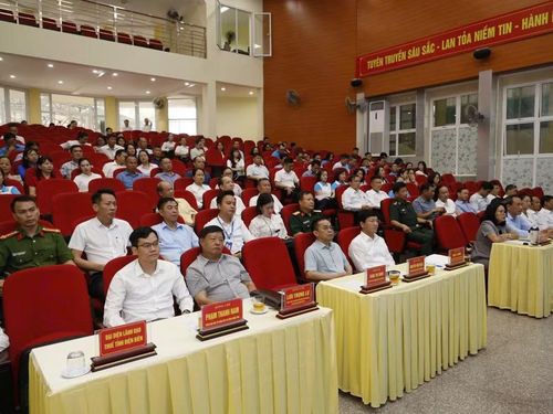 Các đại biểu dự Lễ phát động.