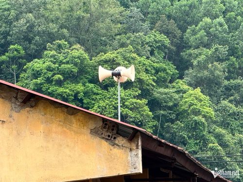 Xã Canh Tân đang có 17 hệ thống loa truyền thanh thông minh được lắp đặt tại 12 xóm.