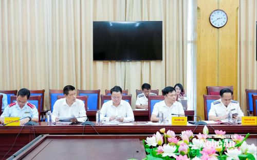 Các đại biểu tham dự buổi làm việc. Ảnh: Phạm Bằng