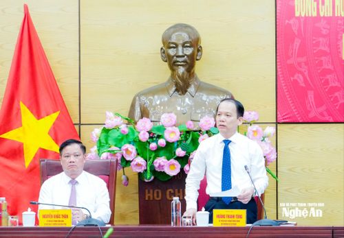 Bộ trưởng Bộ Tư pháp Hoàng Thanh Tùng kết luận buổi làm việc. Ảnh: Phạm Bằng