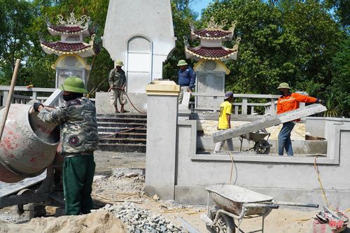 Ông Nguyễn Đức Công – Phó Chủ tịch UBND xã Đồng Tiến cho biết: "Sau khi sáp nhập từ ba xã Thạch Văn, Thạch Hội và Thạch Trị, trên địa bàn xã có nhiều công trình ghi công liệt sĩ cần được quản lý, tu bổ. Hướng tới kỷ niệm 79 năm Ngày Thương binh - Liệt sĩ, địa phương đã huy động các nguồn lực để sửa chữa, chỉnh trang các công trình, phục vụ hoạt động dâng hương, tưởng niệm và giáo dục truyền thống cách mạng cho các thế hệ".