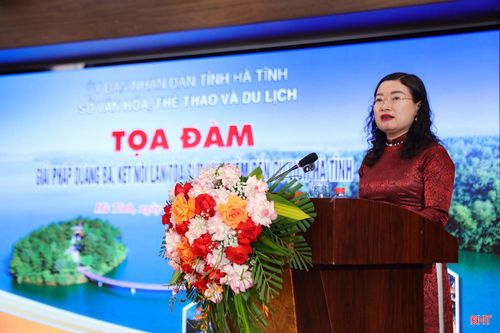 Đồng chí Nguyễn Thị Nguyệt - Phó Chủ tịch UBND tỉnh, Trưởng Ban Chỉ đạo phát triển du lịch tỉnh bế mạc chương trình tọa đàm.