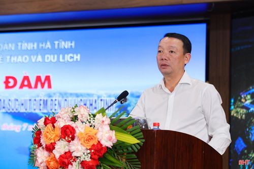 Chủ tịch UBND tỉnh Phan Thiên Định phát biểu tại chương trình.