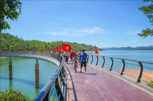 Hồ Kẻ Gỗ vừa mang giá trị thủy lợi, vừa là điểm đến gắn với lịch sử và văn hóa Hà Tĩnh.