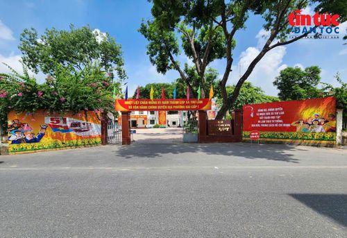 Trụ sở Đảng ủy, HĐND, UBND xã Thư Lâm.