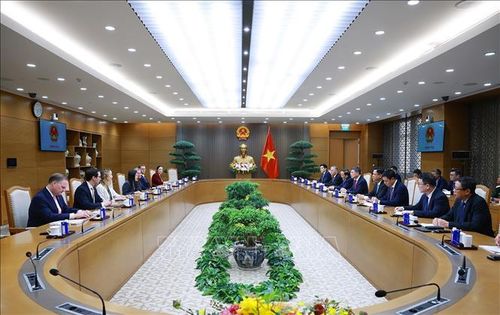 Thủ tướng Lê Minh Hưng tiếp bà Jennifer Wicks, Đại sứ Hoa Kỳ tại Việt Nam. Ảnh: Dương Giang/TTXVN