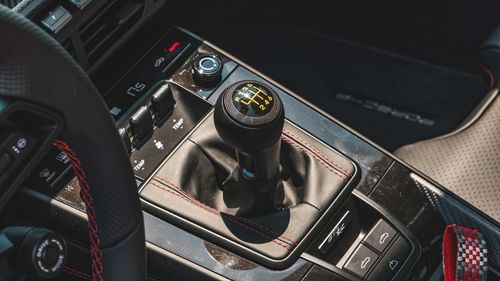 Khoang lái của Porsche 911 GT3.